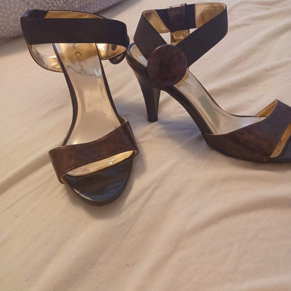 Women's shoes